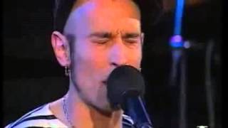 Con Fito y Fitipaldis  Mirando al Cielo - Conciertos de R.3 - Ao 1999