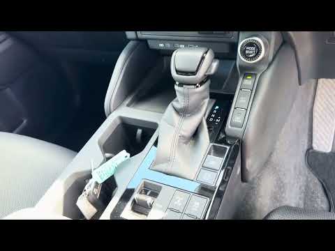 Toyota Land Cruiser 2.8 LWB Auto with VAT Invoice - Image 2