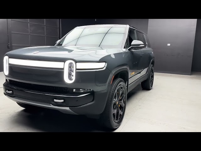 2024 RIVIAN R1S SUV QUAD ELECTRIC MOTORS QUAD LARGE SPORT UTILITY 4D