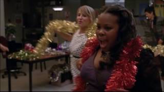 Glee - All I want for christmas (Full performance) 3x09