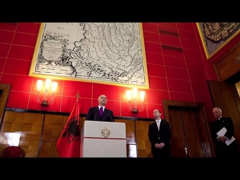 A1 Report - Ja dhurata që Rama  i dha Papa Franceskut në Vatikan