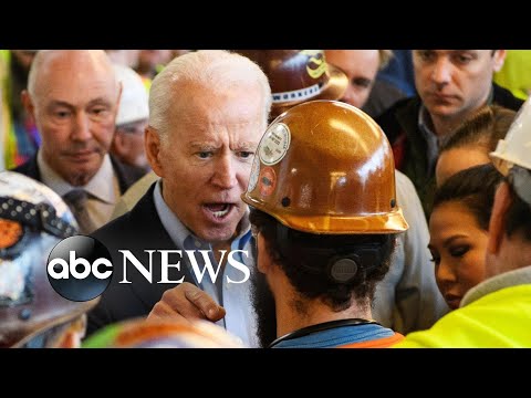 ジョー・バイデン氏が主張、ワインスタイン氏が判決、ホリの祭典; 写真で見る世界 (Joe Biden argues, Weinstein sentenced, Holi celebrations; World In Photos)