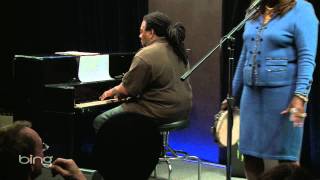 Martha Reeves - Hello Young Lovers (Bing Lounge)