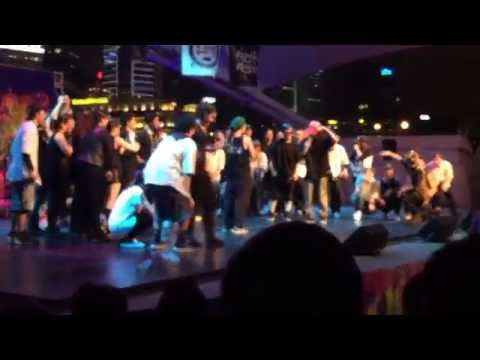 Yfest2014 D.R.O.P proposes BabySleek