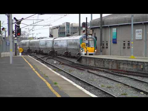 22000 class DMU 22244 arriving at Connolly Station