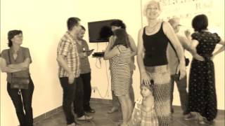 EN LA CASA CON LIBROS DE LA ZUBIA CON EMILIO SOLA, RAJ Y SONIA DE LA BAKAKAI Y MUCHOS, MUCHOS AMIGOS