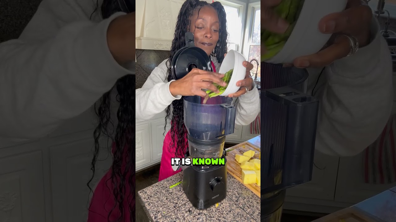 Detox Your Body in Minutes with THIS Juice!