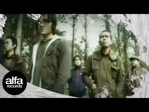 Putih - Ungkapkan (Official Video Clip)