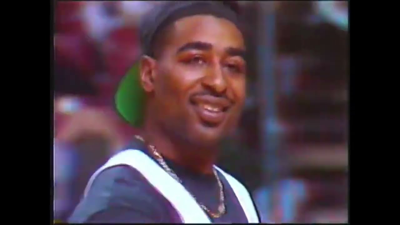 Cris Carter (Minnesota Vikings) - 1992 Footlocker Dunk Contest