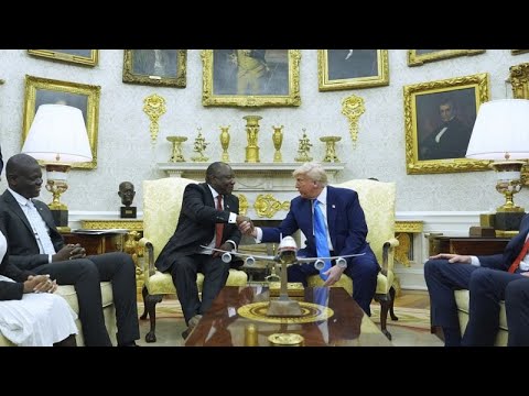 Casa Bianca, Trump accusa il Sud Africa di genocidio dei bianchi ricevendo il presidente Ramaphosa