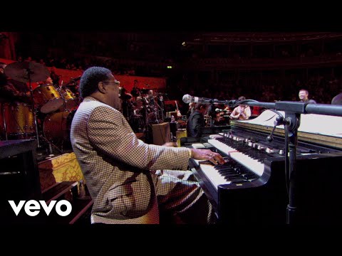 This Live Performance by Billy Preston Was Truly Irresistible