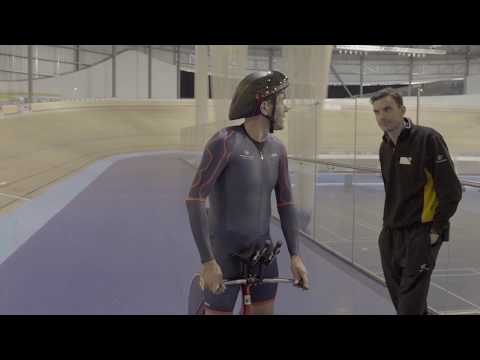 Endura D2Z Aero Collection - Sigma Sports Encapsulator Suit | Sigma Sports