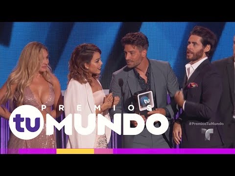 download lagu mp3 mp4 Premios Tu Mundo 2017, download lagu Premios Tu Mundo 2017 gratis, unduh video klip Premios Tu Mundo 2017