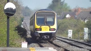 preview picture of video '29000 Class DMU Train number 29405 - Donabate Station, Dublin'