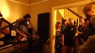 Living Hour @ Thor&#39;s Palace - &quot;Living Room&quot;