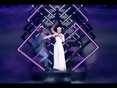 Eurovision Song Contest 2018 - Guy Steals The Microphone!