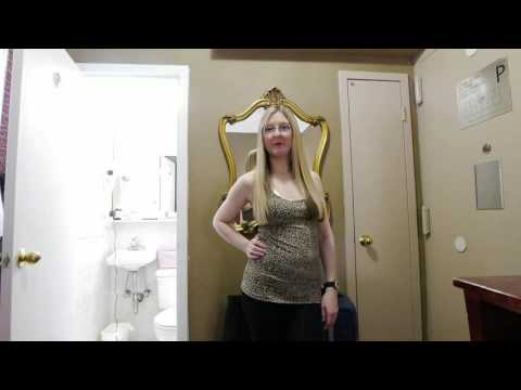 THE RODEWAY INN, NEW YORK CITY.  LAURA POSING