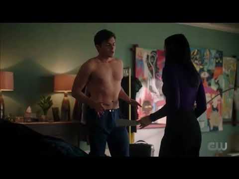 Riverdale 5x10 Chad lied to Veronica about sigh the divorce papers. Archie and Army general Talking.