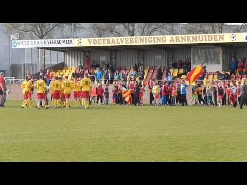 Kampioenswedstrijd Arnemuiden A1-GPC A1 dd.29 maart 2014 Feest na afloop wedstrijd
