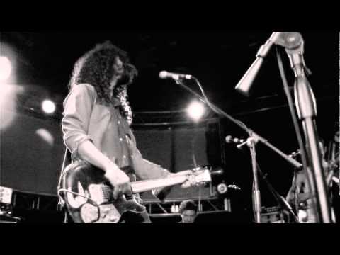 Thee Silver Mt. Zion Memorial Orchestra - North American Motor Over Smoldered Field (Live)