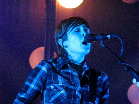 5/18 Tegan & Sara- Give Chase @ #2 Terminal 5, New York 10/06/08