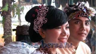 preview picture of video 'komangWedding.wmv'