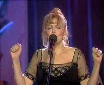 Hana Zagorová - Za každou chvíli s tebou platím LIVE - nová verze https://youtu.be/O0vMyA2Nlc0