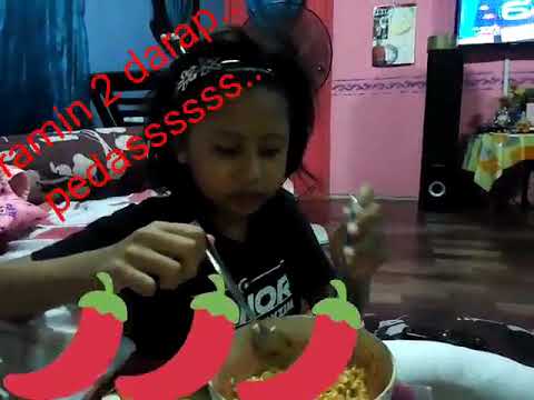 Makan ramin dengan aiskrim + air dan ais