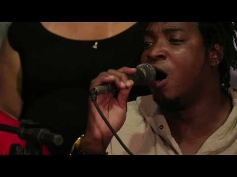 NOSSA ESCOLA - (Dona Ivone Lara) DVD Terreiro de Crioulo - 1 Ano - Com letra