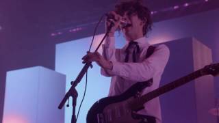 The 1975 vevo GIRLS Live in 1080p HD - Full Song - o2 london uk