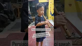 Download lagu Bermain suling bambu mp3