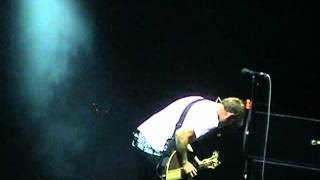 Blink 182 - 16 - Reckless Abandon (Live From Wembley Arena, London 2004)