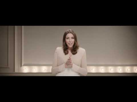 Meet Galaxy® White Chocolate. Meet Daniella Rahme - Hindi