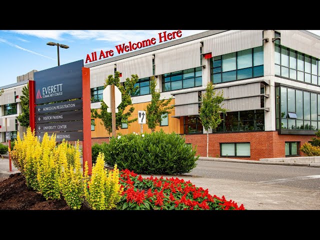 LIVE Car-mencement Grad Parade