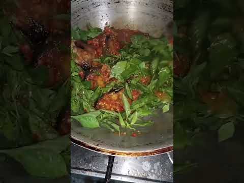 ikan balado daun kemangi 🤤🤤🤤 #baladoikan #kemangi #sambel #shorts #viralshort