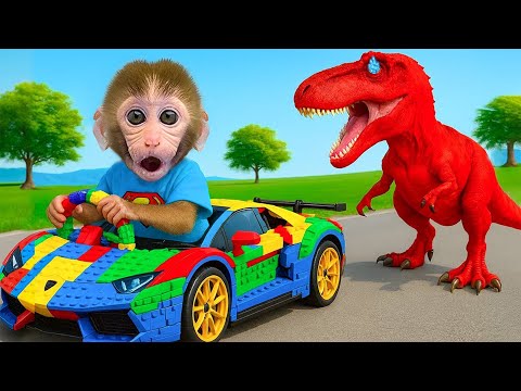 Macaquinho Bon Bon foge do dinossauro gigante com um carro LEGO colorido