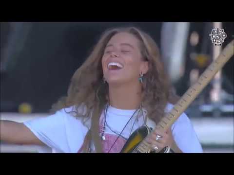 Tash Sultana - Jungle (with awesome Solo at the end)