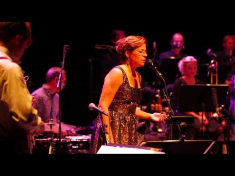 Lina Nyberg Band - Undiú