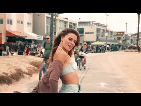 Natasza   All The Wrong Places 720p