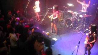 Baby Shakes - Ooh La Love