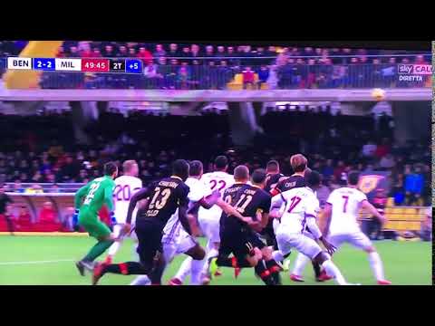 Incredible last minute goal by Benevento goalkeeper Brignoli