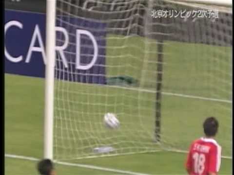 サッカーの無回転キックやフリーキックがなぜあのような軌道をとるのか？ - GIGAZINE