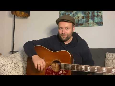 Slope or Square? Gibson Southern Jumbo True Vintage vs Hummingbird True Vintage Comparison