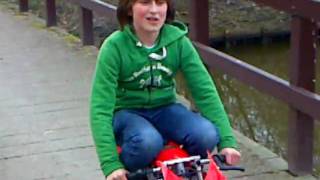 preview picture of video 'Dylan Jade op Minibike'