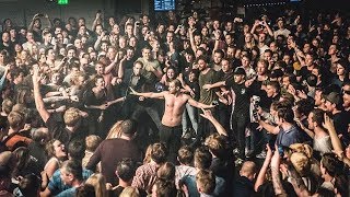 The Streets crowdsurfing - Fit But You Know It [Live at Melkweg, Amsterdam - 12-04-2018]