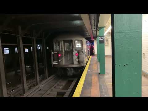 Not in service R62 by-passing Spring Street (4K, 60fps)