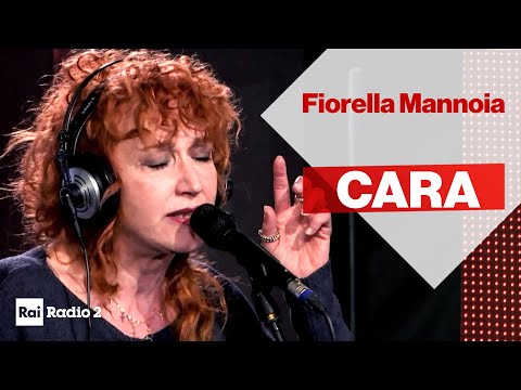 FIORELLA MANNOIA dal vivo a Radio2 Social Club - CARA