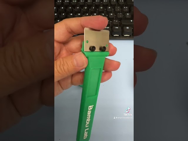 Vídeo relacionado con Herramienta raspadora de impresión - Espátula para impresora 3D, accesorio profesional para modelo de resina | Equipo de decapado seguro y eficiente para modelos 3D Taller de fabricación de separación