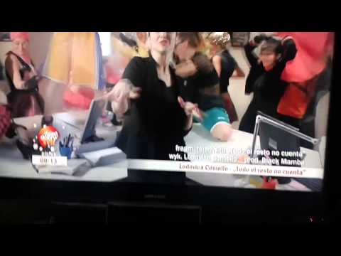 Lodovica Comello canta en TV Polaca