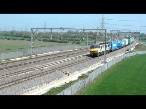 90047, 4M81 Felixstowe - Ditton, Lichfield TV, 20/04/2011.